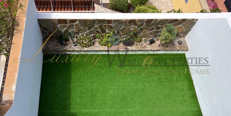 H Edit fotos con logo Luxury Casa en Roque del Conde Exclusivo-28