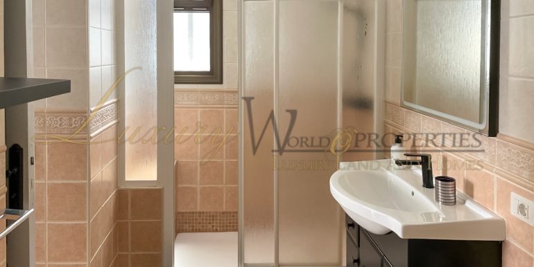 Parque Santiago 1 LWP4997 con logo apartment in Playa de las Americas-04
