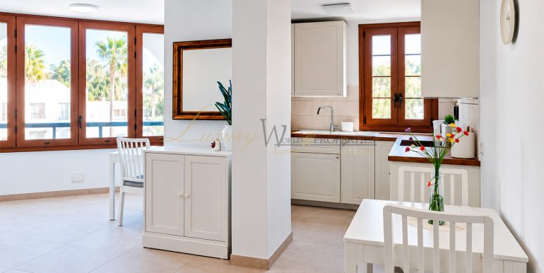 09 LWP5059L-apartment-parque-santiago-2-playa-de-las-americas-tenerife-sale
