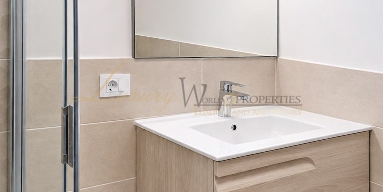 24 LWP5059L-apartment-parque-santiago-2-playa-de-las-americas-tenerife-sale