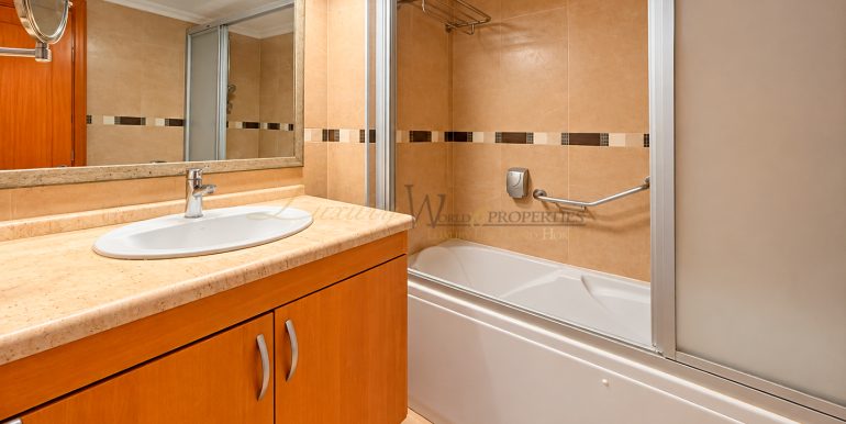 apartment-beverly-hills-los-cristianos-tenerife-sale-venta-investment-inversion (24)